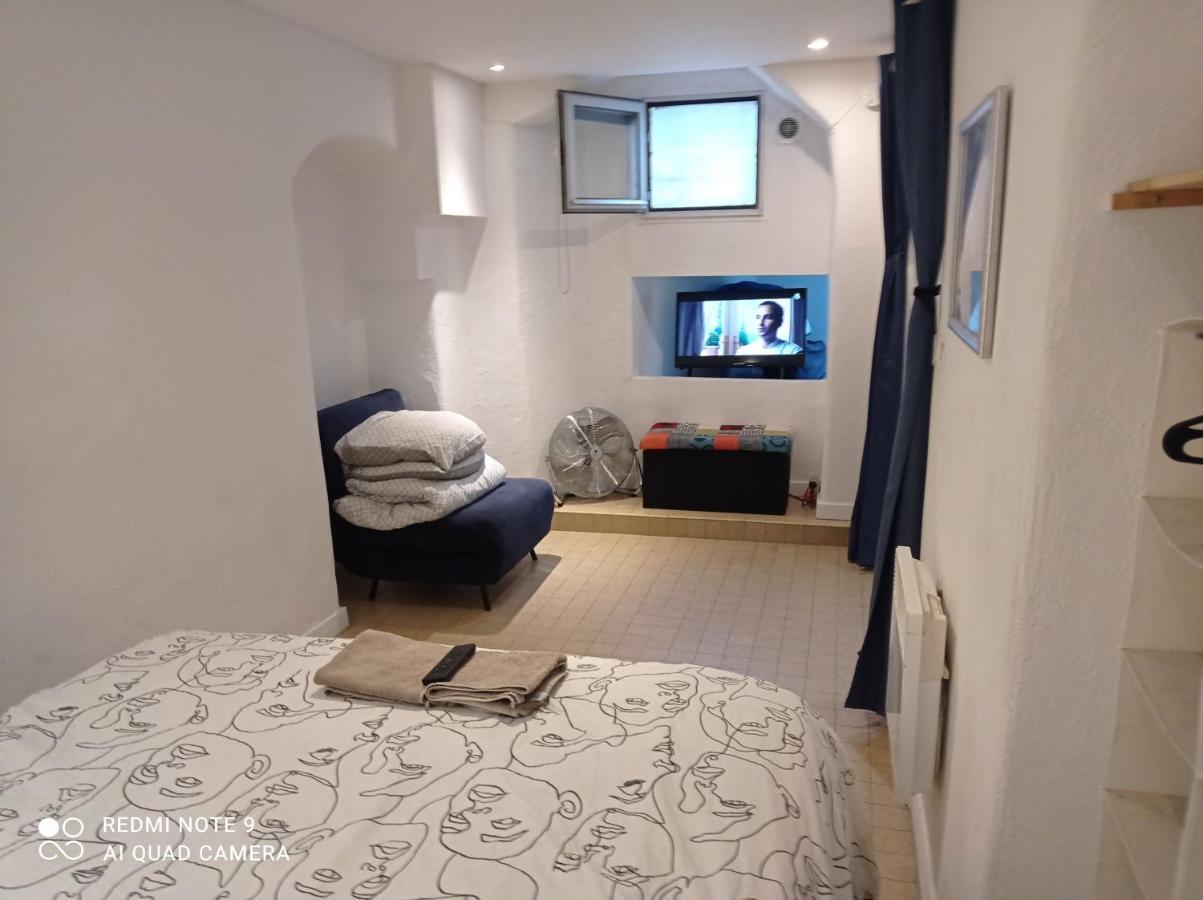 Charming And Modern Cave In The Heart Of The Port Apartment Nice Exterior photo